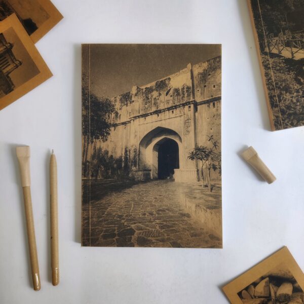 Vintage Theme Notebook - Image 10